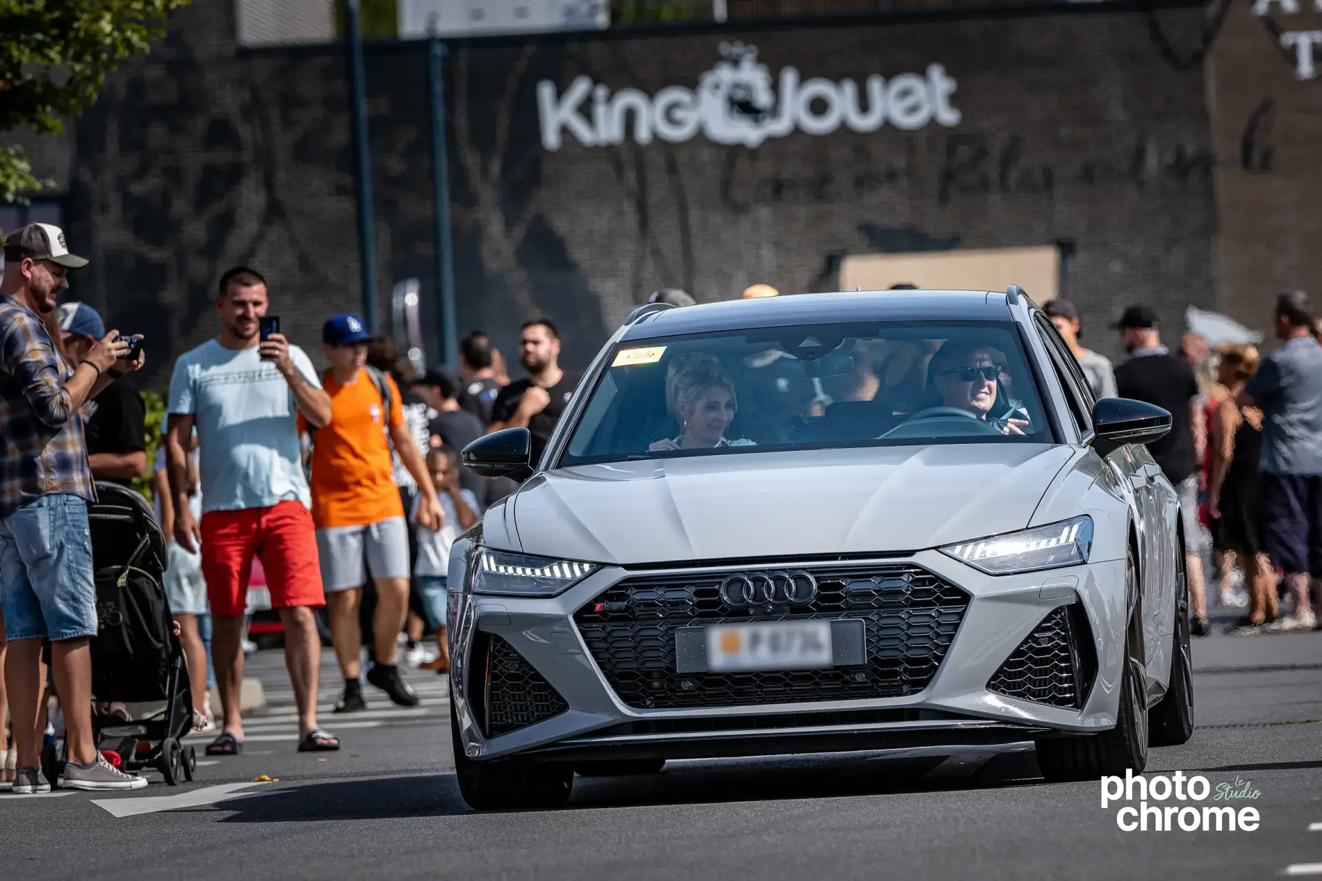 Cars and share amiens shopping promenade audi